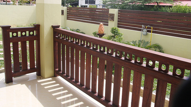 Pagar Kayu Rumah Minimalis