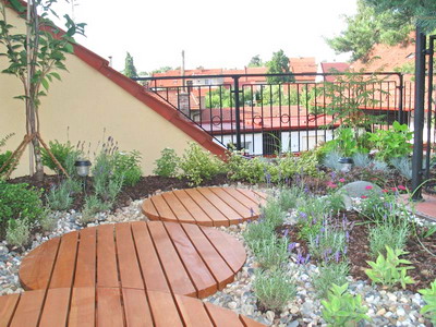 Desain Taman Diatas Rumah Minimalis