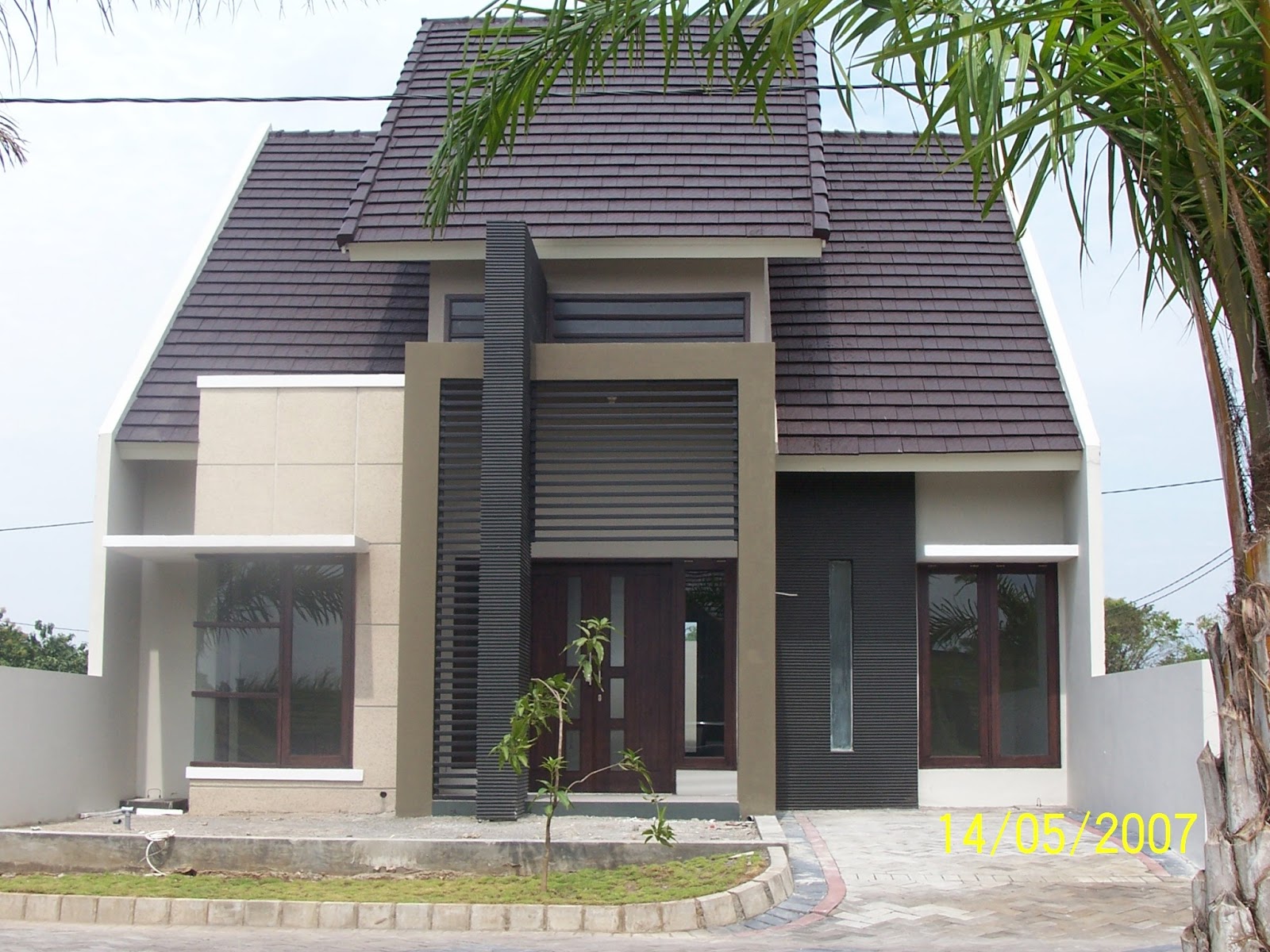 Cat interior Rumah Warna Elegan