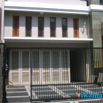 JUAL PINTU GARASI WINA - Peralatan dan Industri Peralatan Rumah