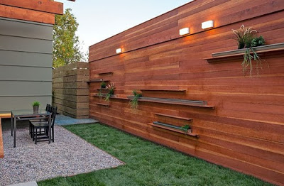 Dinding Pagar Kayu Modern