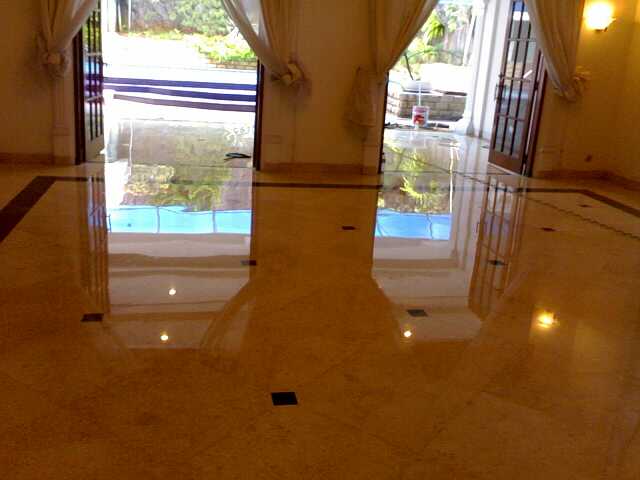 Lantai Granit Rumah Minimalis