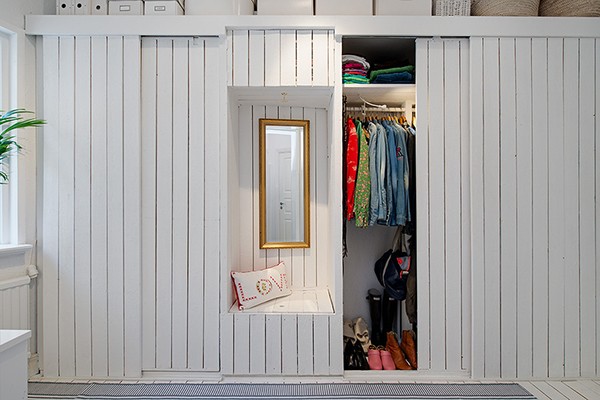 Desain Lemari Dinding Rumah Minimalis
