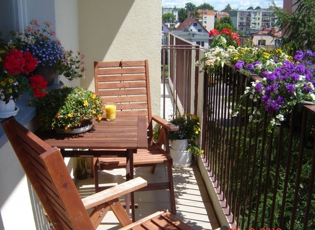 Balkon Rumah Minimalis Unik