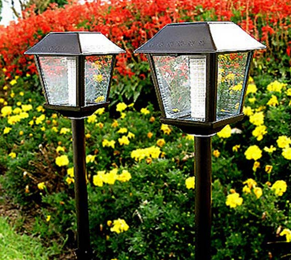 Desain Lampu Taman Hias Rumah Minimalis