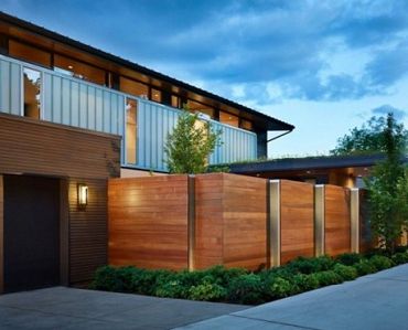 Pagar kayu modern mewah