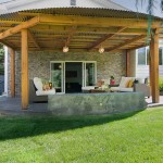 Desain Tiang Teras Rumah Model Klasik