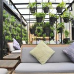 Teras Rumah Minimalis Taman Vertikal