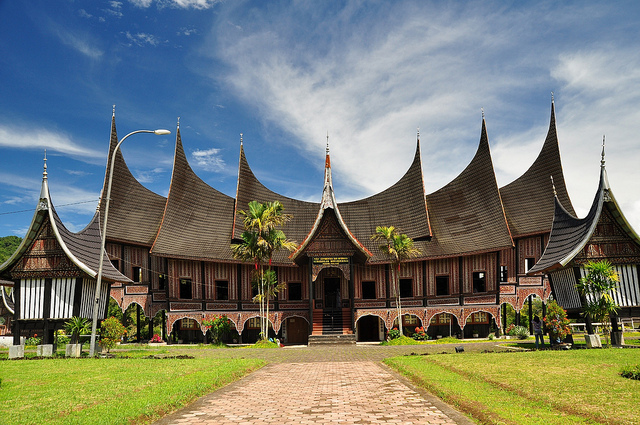 Gambar Rumah Gadang Sumatera Barat