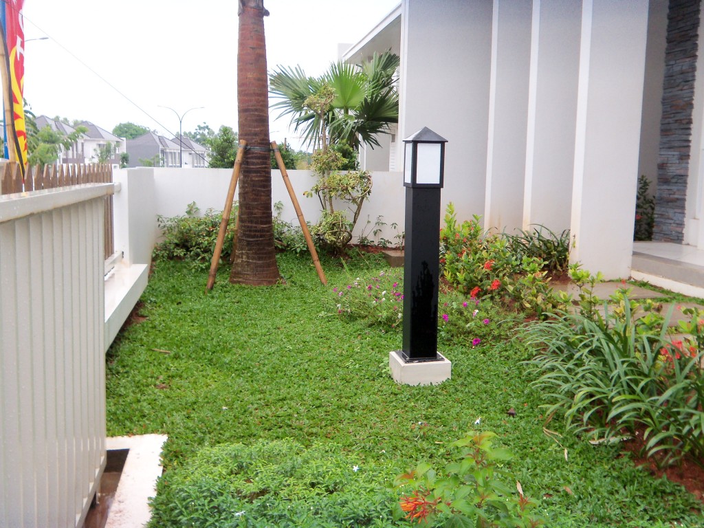 Taman-Depan-Rumah-Minimalis3