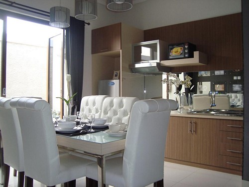 Desain Dapur Dan Ruang Makan Minimalis Putih