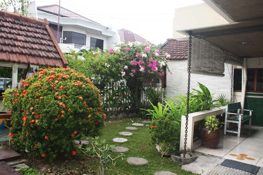 Halaman Depan Rumah Minimalis Alami