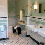 Keramik Kamar Mandi Minimalis Warna Pastel