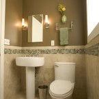 Keramik Kamar Mandi Tipe Half Bathroom