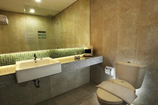 kamar mandi hotel modern cantik