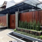 pagar rumah sederhana minimalis kayu elegan