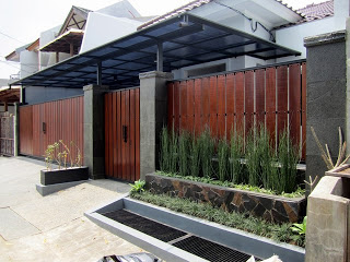 pagar rumah sederhana minimalis kayu elegan